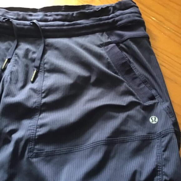 Lululemon Studio Crop No Liner Cadet Blue - Picture 10 of 11